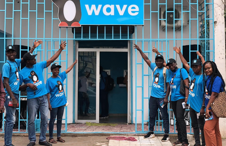 Wave recrute une Assistante Administrative RH