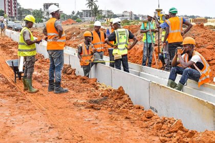 AFRIKABAT recrute 8 profils dans le secteur du BTP