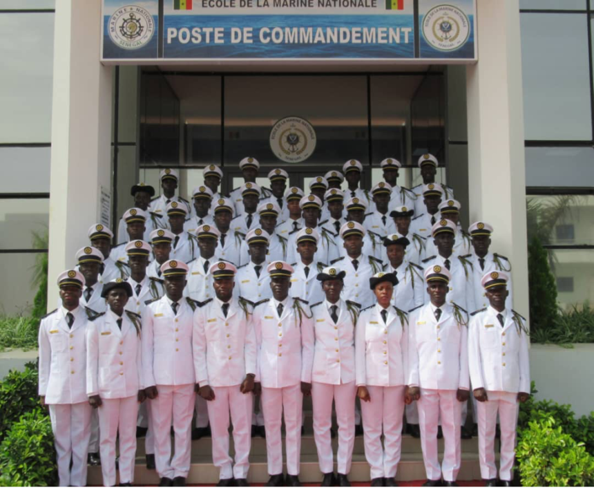 Concours des eleves officiers dactive de lEcole de la Marine Nationale
