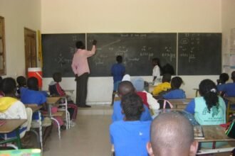 Avis de recrutement 01 Surveillant de College et Lycee