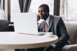 La Regie Immobiliere Mugnier recrute un Prospecteur Immobilier et Community Manager