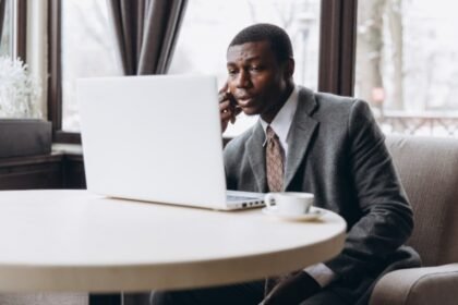 La Regie Immobiliere Mugnier recrute un Prospecteur Immobilier et Community Manager