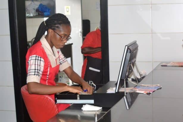 Lycee Francais Jean Mermoz recrute plusieurs profils